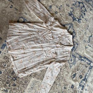 White Floral Club Monaco Silk Blouse Size Medium